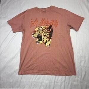 Def Leppard Leopard Graphic T Shirt Pink Cotton Short Sleeve Band Tee L